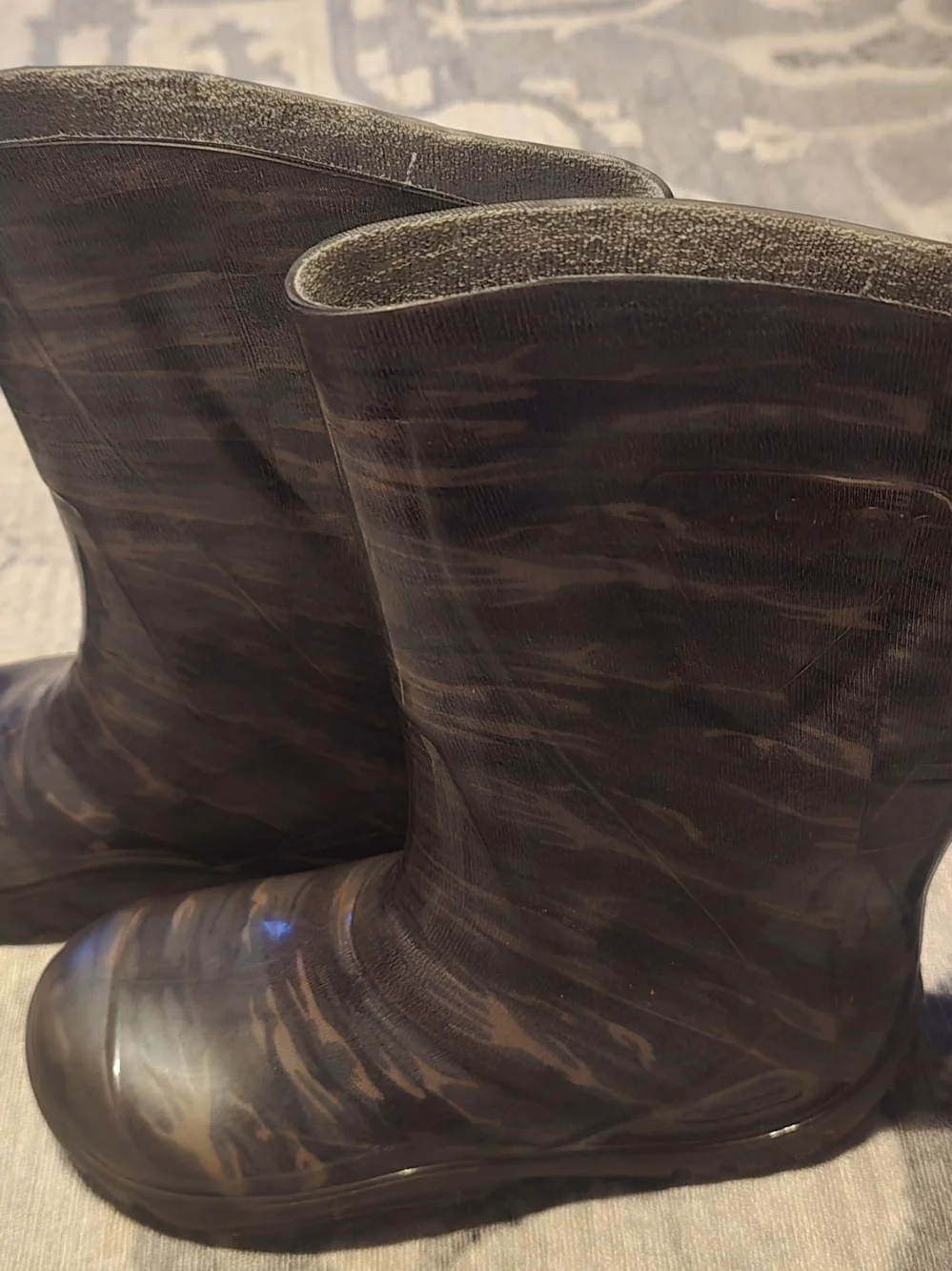 Skeepers Rubber Rain Boots Camoflauge Size 32 Size 1